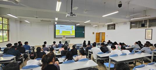 学思践悟，踔厉笃行 21现代农业技术(盐城)班与22现代农业技术(定制村干)4班联合召开学风建设主题班会